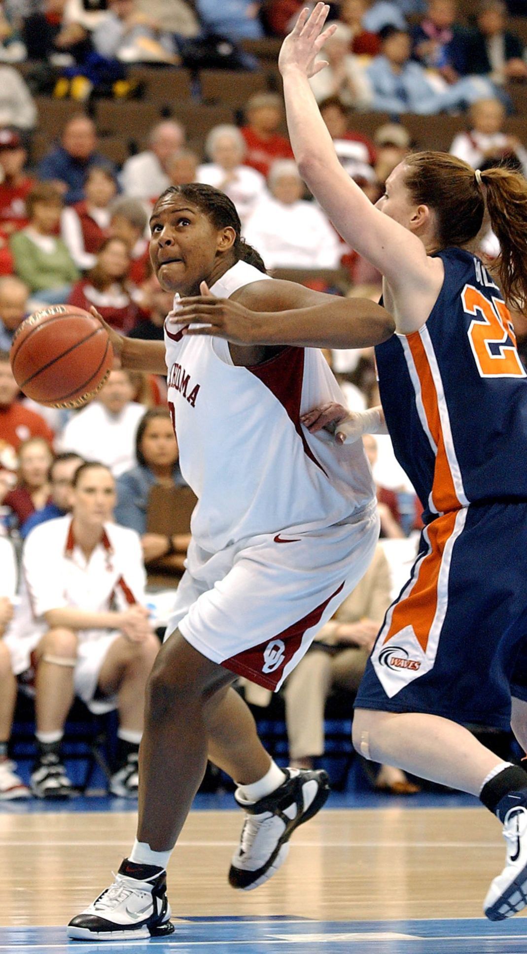 Courtney Paris returning to OU